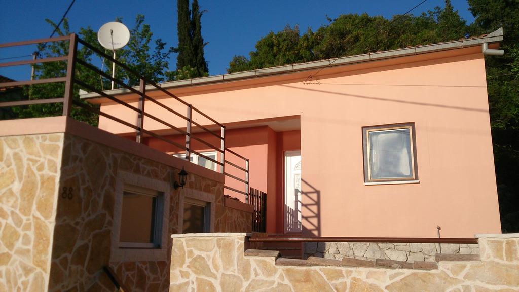 Holiday Home Paul Блаце Екстер'єр фото