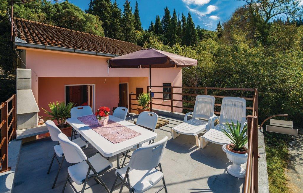 Holiday Home Paul Блаце Екстер'єр фото